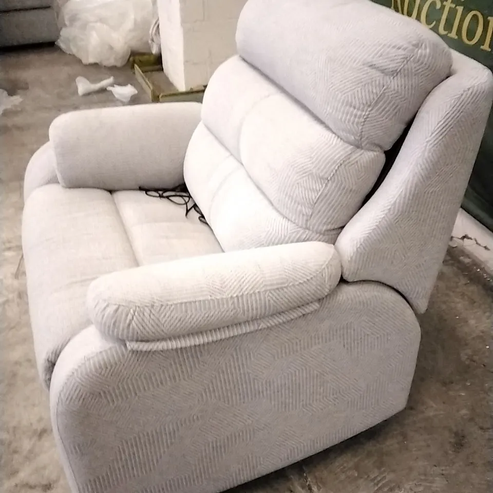 QUALITY BRITISH DESIGNED & MANUFACTURED G PLAN GREENWICH POWER RECLINER SNUGGLER SCALE DOVE FABRIC