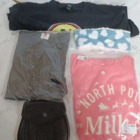 BOX OF APPROXIMATELY 22 ASSORTED CLOTHING ITEMS TO INCLUDE - BAG , HEADBAND , T-SHIRT ETC