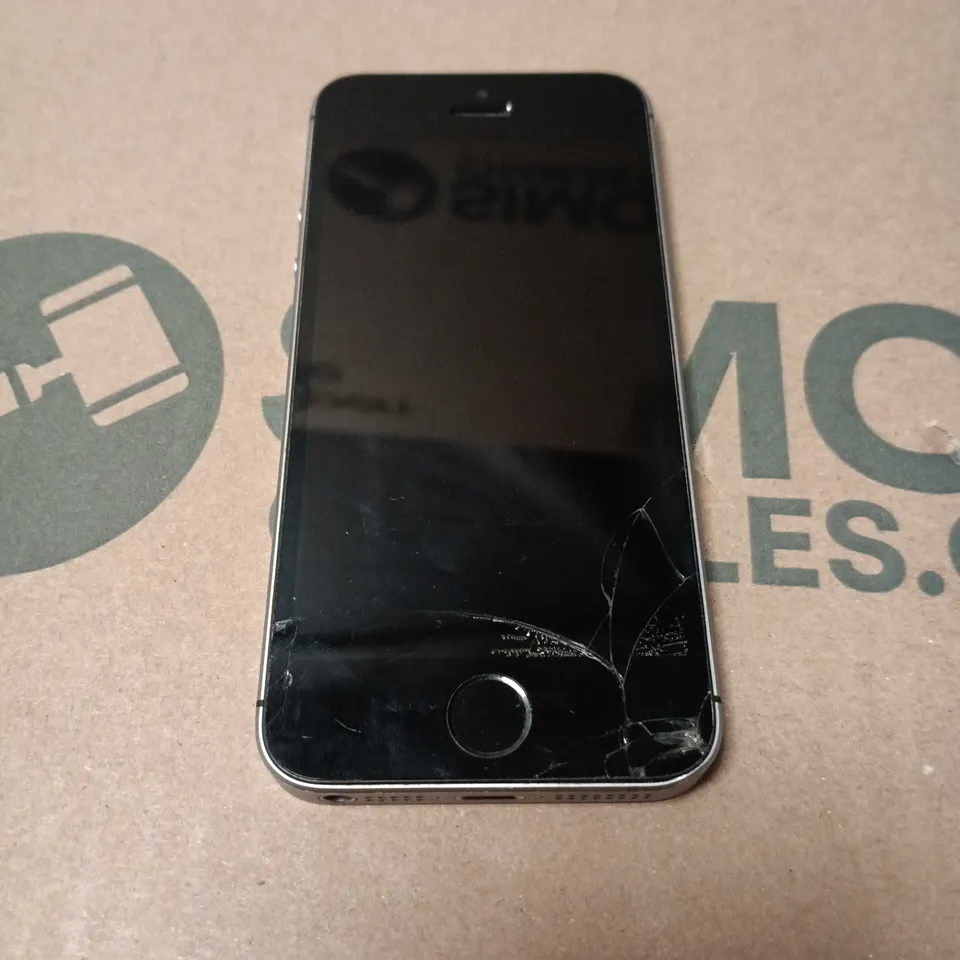 APPLE IPHONE SE A1723