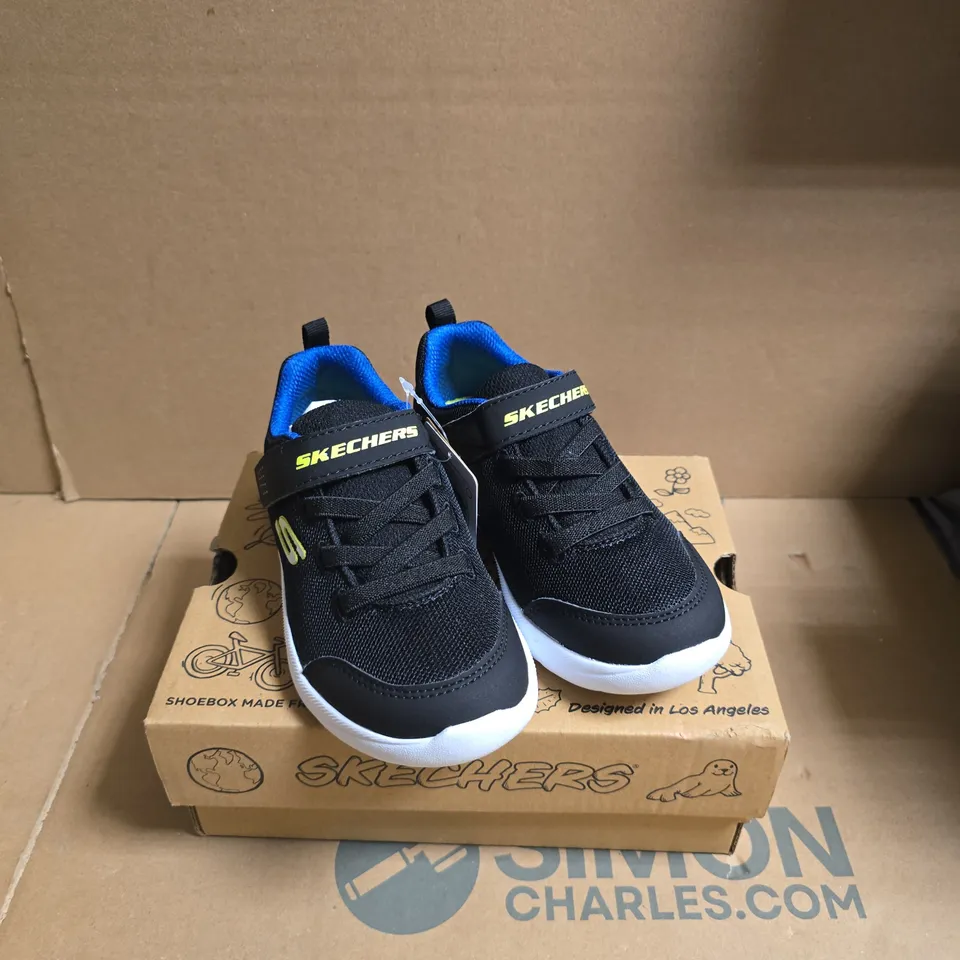 SKECHERS MINI WANDERER KIDS' TRAINERS – UK 10 (US 11), BLACK WITH BLUE INTERIOR