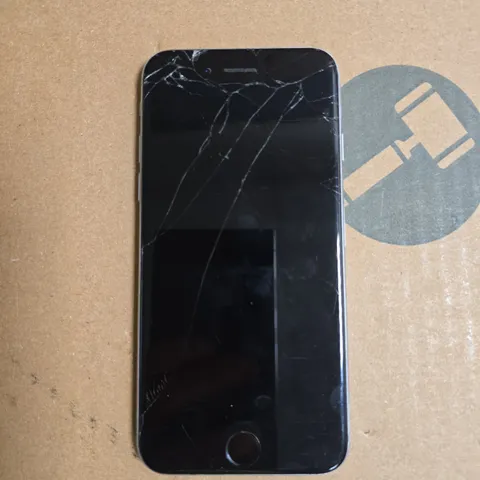 APPLE IPHONE 6 SMARTPHONE 