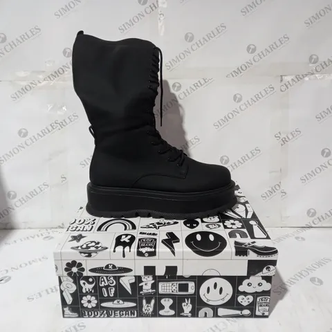 BRAND NEW BOXED PAIR OF KOI VEGAN LEATHER PALANTIR PLATFORM LACE UP BOOTS IN BLACK UK SIZE 10
