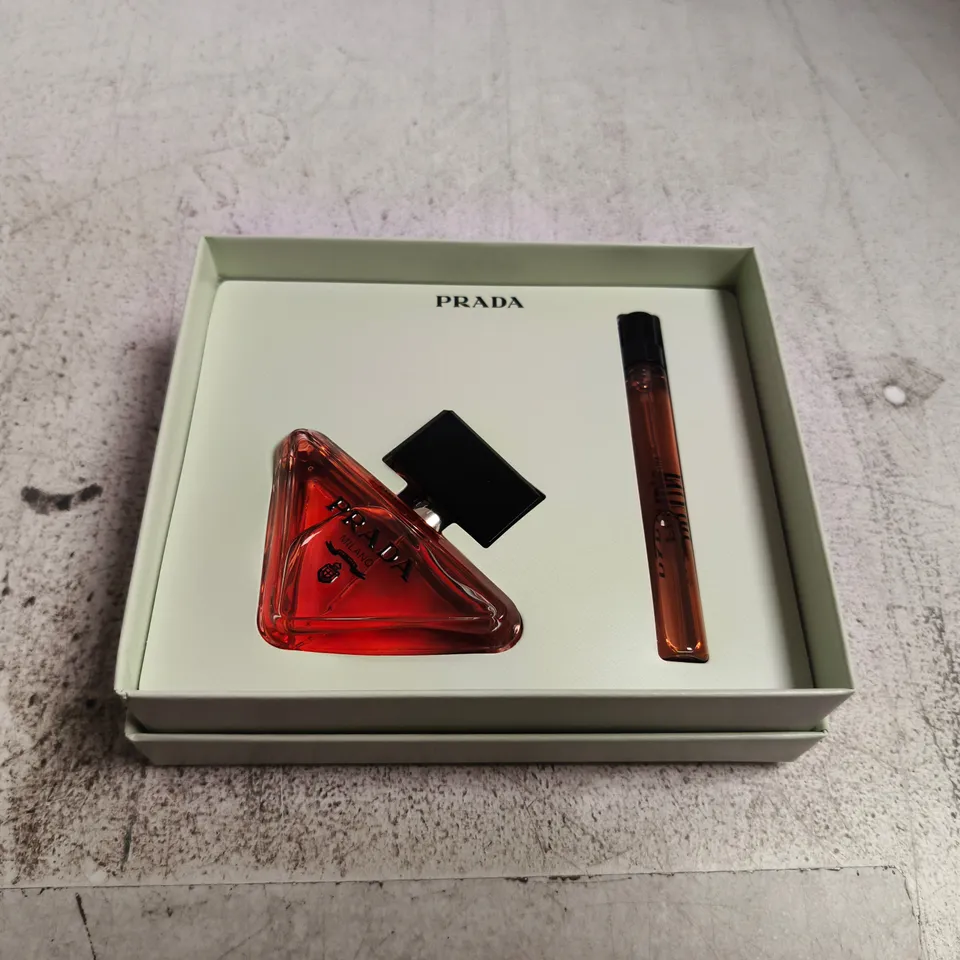 PRADA PARADOXE EAU DE PARFUM INTENSE GIFT SET – 50 ML + 10 ML