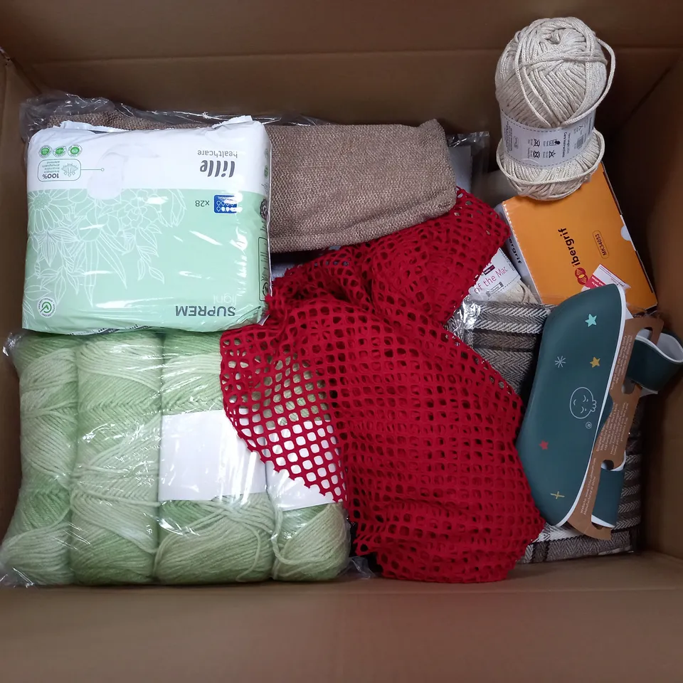 APPROXIMATELY 20 ASSORTED ITEMS TO INCLUDE IBERGRIF TOILET ROLL HOLDER, SUPADEC 1400 GRADE 12MTR LINING PAPER, SUPREM LIGHT PADS, ETC