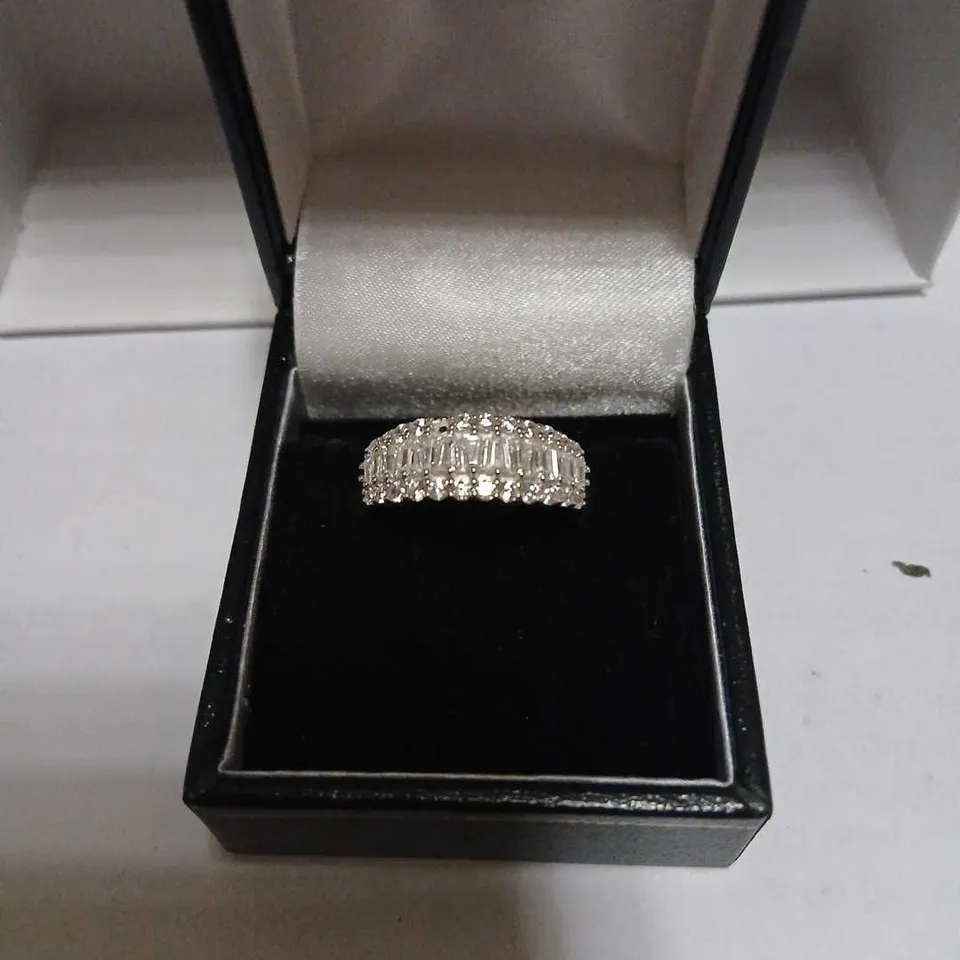 DIAMONIQUE 0.89CT TW MIXED CUT BAND RING STERLING SILVER 