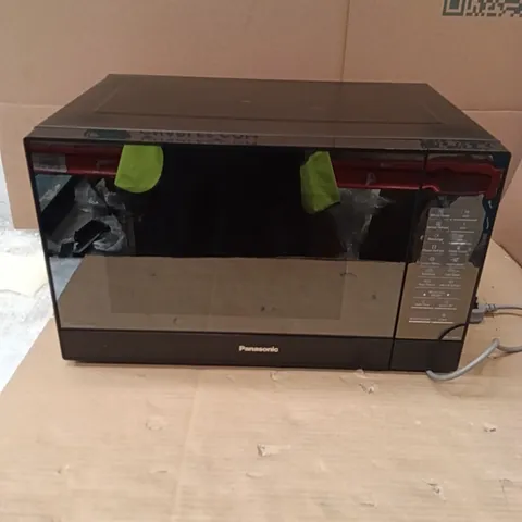 BOXED PANASONIC MICROWAVE NN-ST46KB