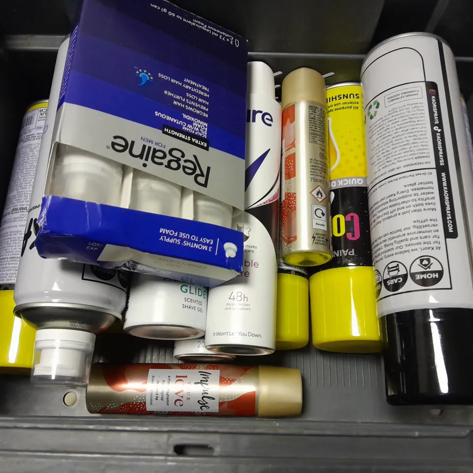 APPROXIMATELY 10 ASSORTED AEROSOLS TO INCLUDE - HARRYS SHAVE GEL , RITUALS OF JING ETC