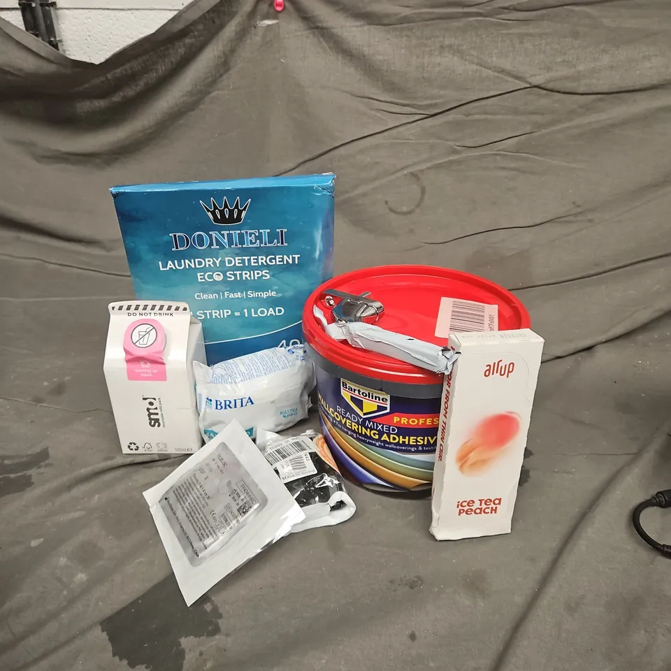 APPROXIMATELY 12 ASSORTED HOUSEHOLD ITEMS TO INCLUDE READY MIXED WALLCOVERING ADHESIVES, AIR UP ICE TEA PEACH, SMOL WASHING UP LIQUID, ETC
