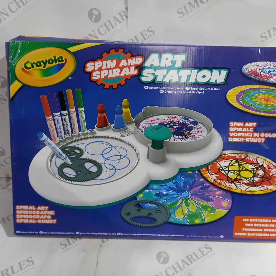 BOXED CRAYOLA SPIN AND SIRAL ART STATION