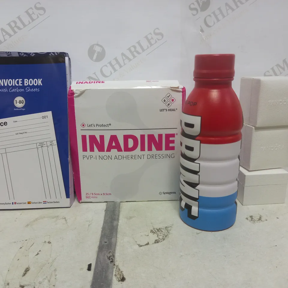 BOX OF APPROXIMATELY 9 ASSORTED ITEMS TO INCLUDE - METAL PRIME BOTTLE - PANDORA GIFT BOXES - INVOICE BOOK ETC