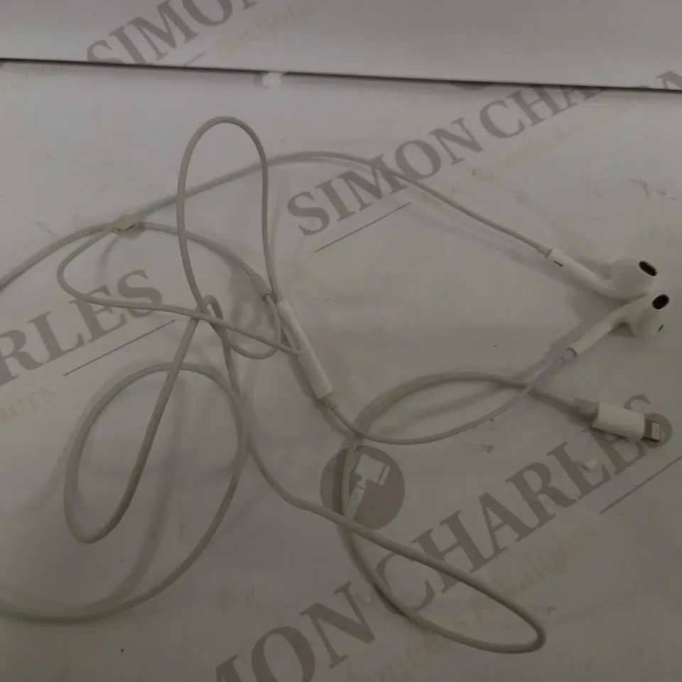APPLE WIRED EARPHONES