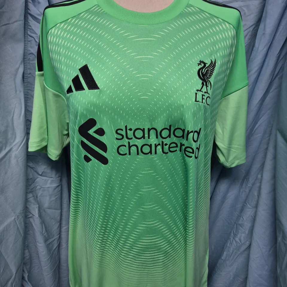 LIVERPOOL FC GREEN GOALKEEPER SHIRT - SIZE L