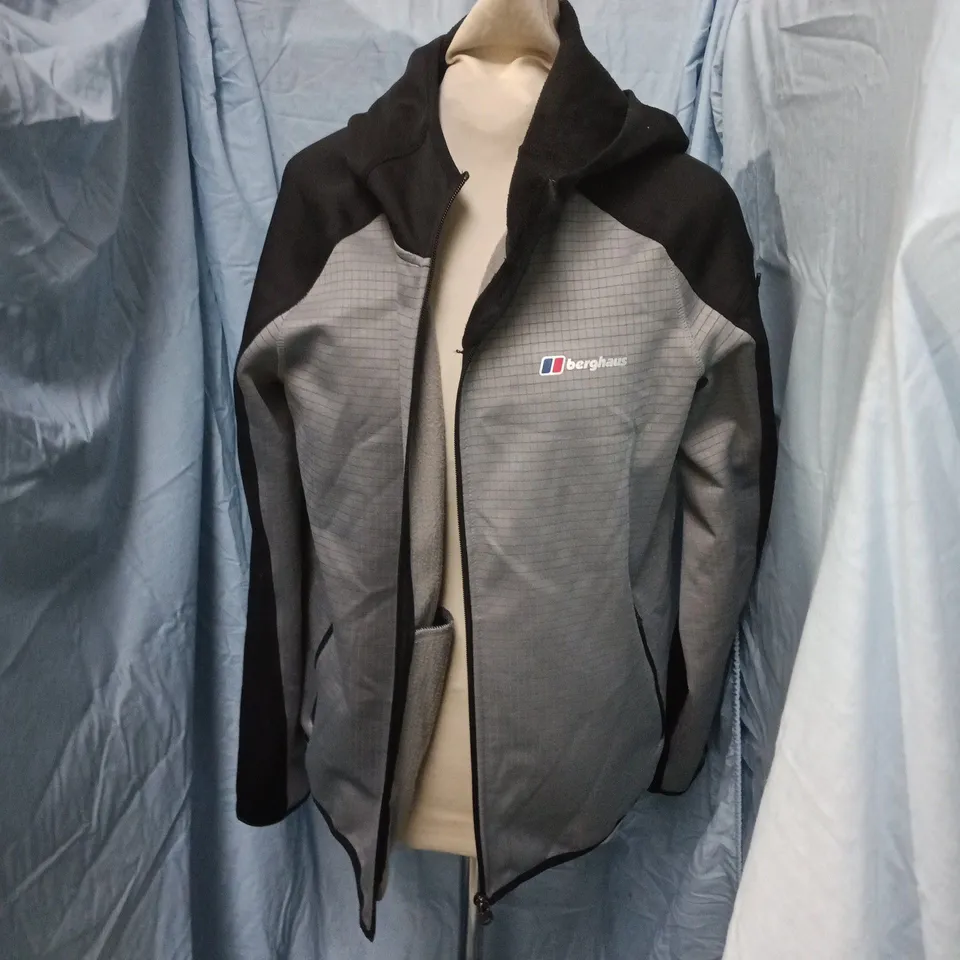 BERGHAUS KIDS' JACKET – UK 14-15 (14-15)