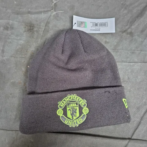 MANCHESTER UNITED SEASONAL CUFF BEANIE IN GREY