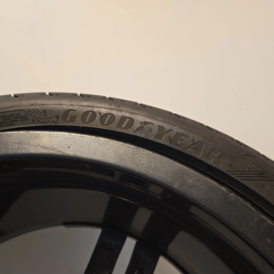 BMW ALLOY WHEEL WITH TYRE – 20IN, 275/30R20 (GOODYEAR) – CENTRE CAP