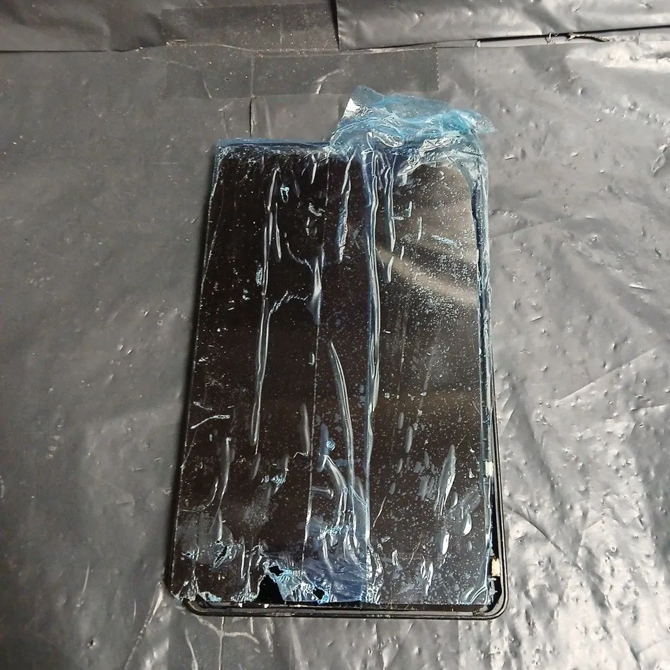 SAMSUNG GALAXY TAB A9 SM-X115 – GRAY, CRACKED AND DETACHED SCREEN