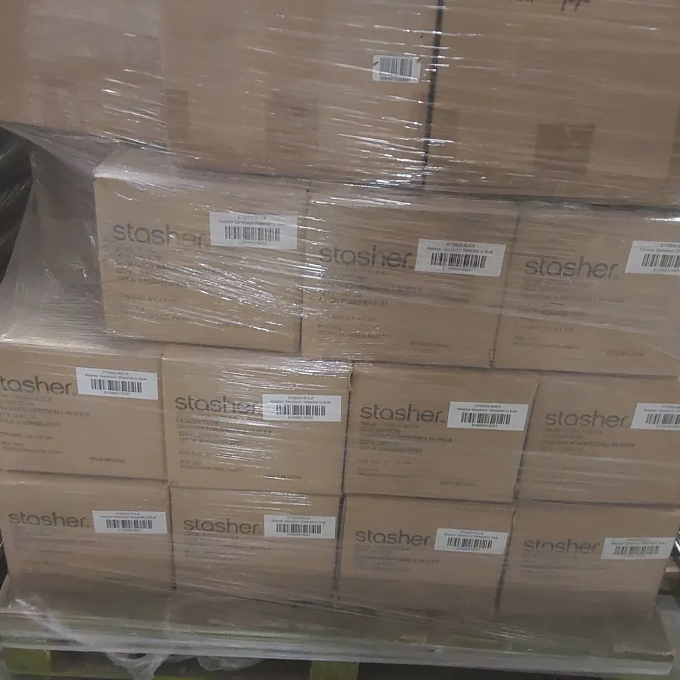 PALLET CONTAINING A VERY LARGE QUANTITY OF ASSORTED BEAUTY RELATED PRODUCTS INCLUDING: BIRCHBOX KEY CHAINS, BIRCHBOX BEAUTY SETS, STASHER SANDWICH WATERFALLS ECT