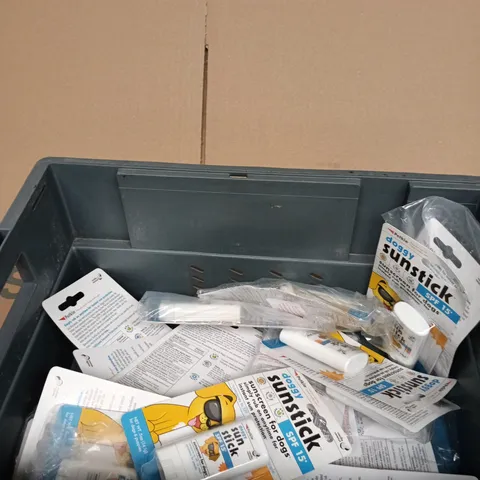 TOTE OF APPROXIMATELY 10 DOGGY SUNSTICK