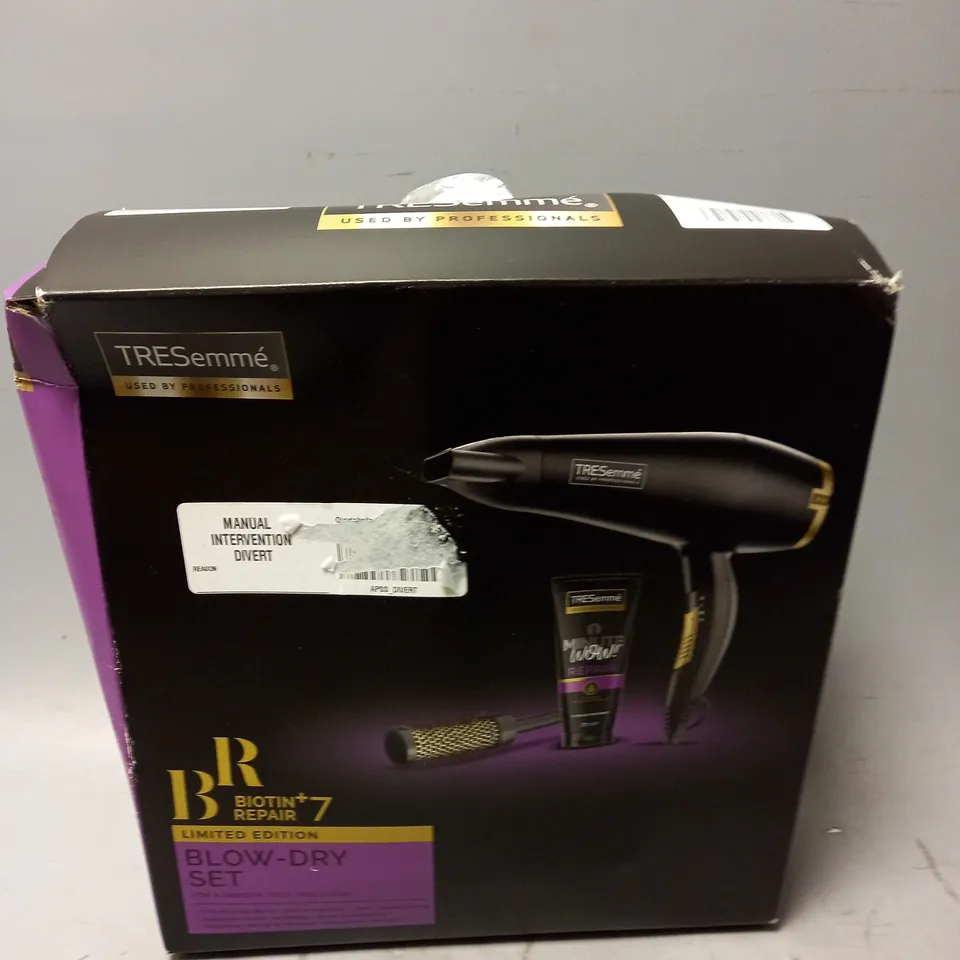 BOXED TRESEMME BLOW DRYER