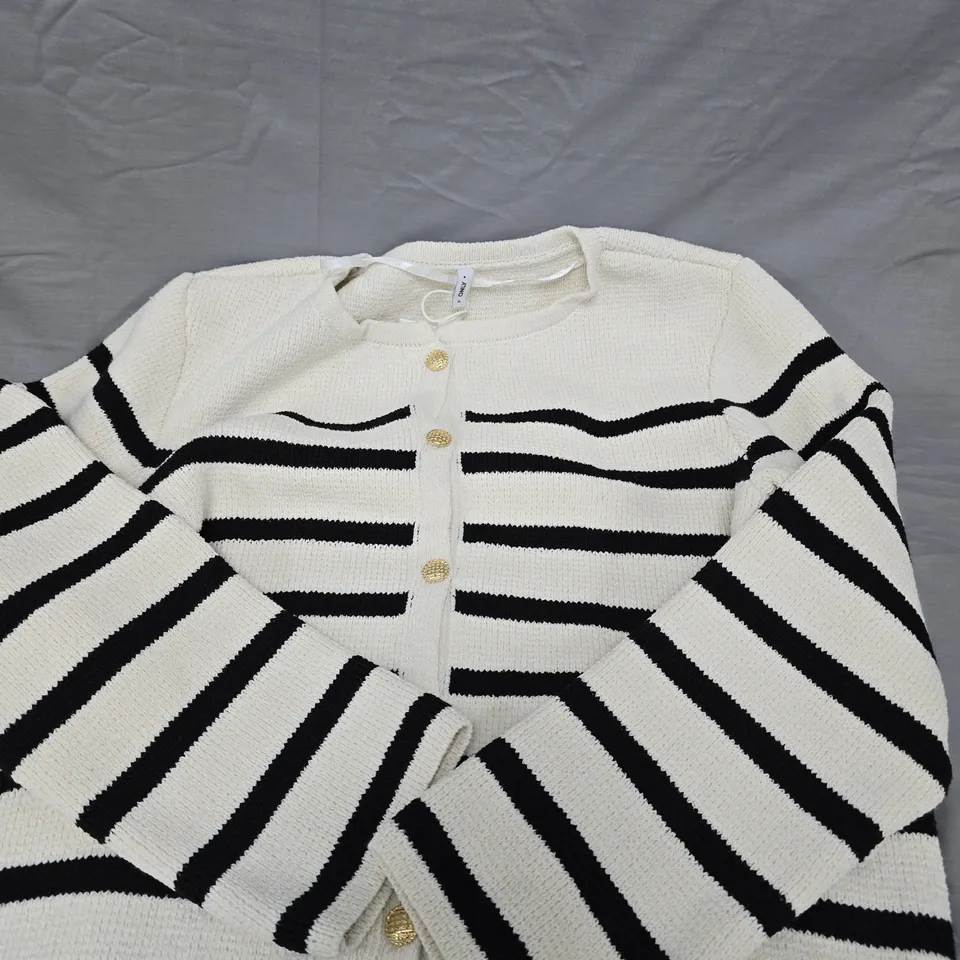 ONLY LAURA LIFE LS O-NECK CARDIGAN – CREAM WITH BLACK STRIPES, XL