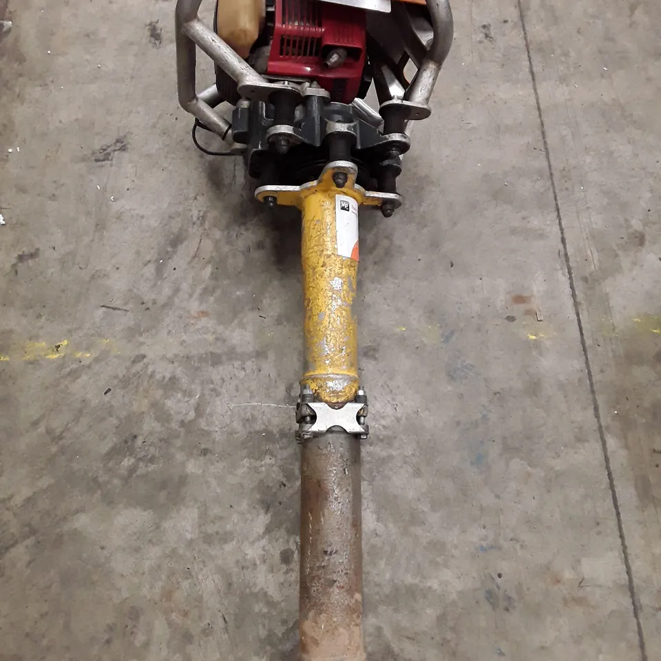 ROBEL 2 STROKE VERTICAL TAMPER