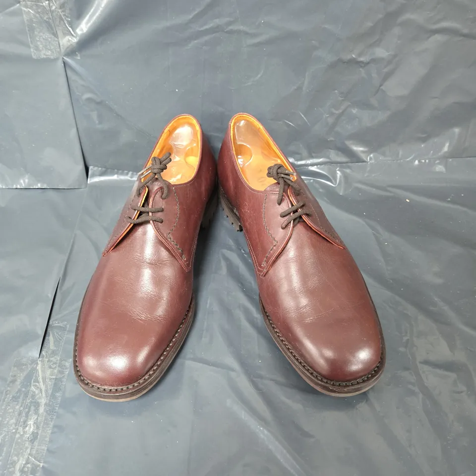 UNBOXED PAIR OF LOAKE BROS COMMANDO STYLE TRAINERS IN BROWN LEATHER - SIZE 61