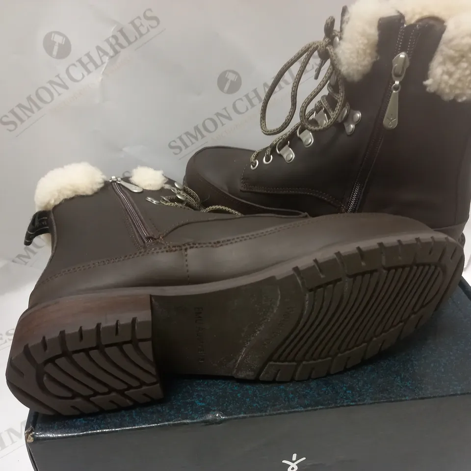 BOXED OKAB LACED ESPRESSO BOOTS WITH FUR - SIZE 9
