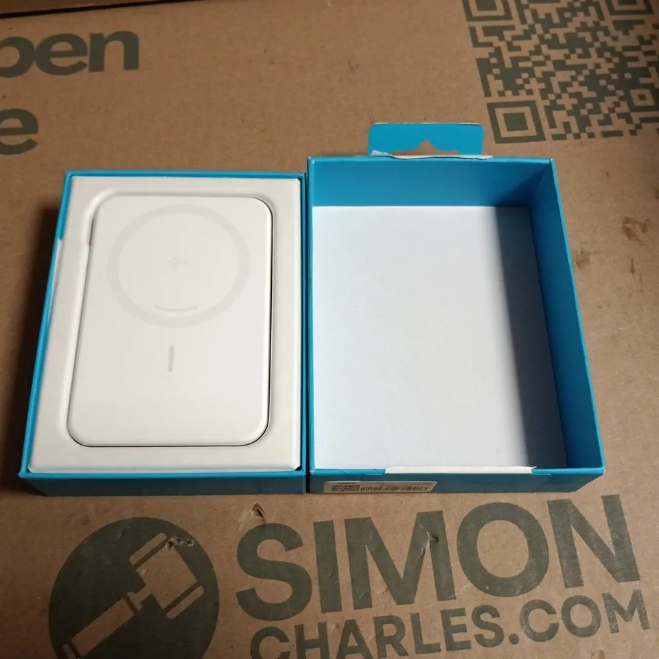 ANKER MAGGO ULTRA-SLIM MAGNETIC POWER BANK 10,000MAH – MAGSAFE COMPATIBLE