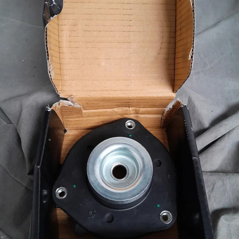 KYB SUSPENSION MOUNTING KIT 