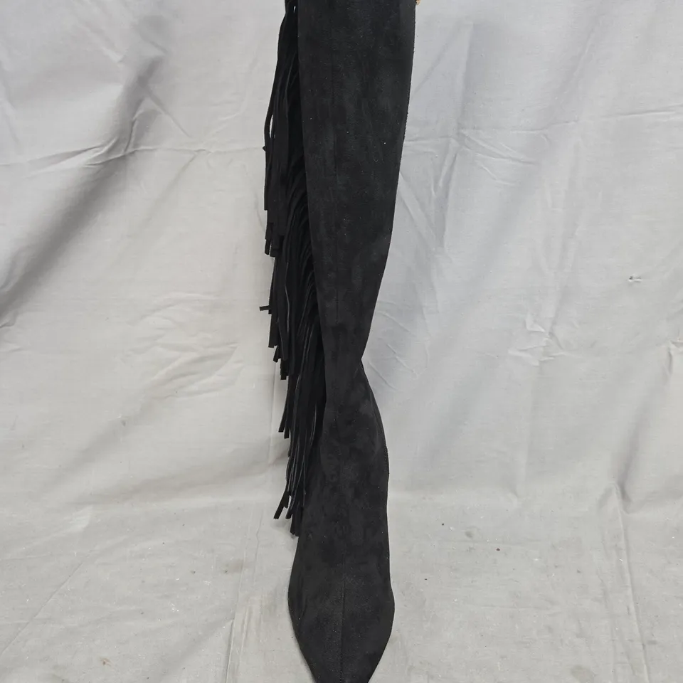 BOXED PAIR OF MODA IN PELLE TOULON TASSLE DETAIL LONG BOOTS IN BLACK SIZE 7