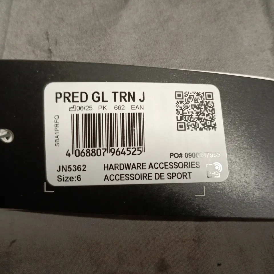 ADIDAS PREDATOR GK GLOVES TRAINING JUNIOR SIZE 6 IN NEON GREEN