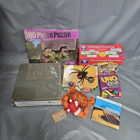 APPROXIMATELY 15 ASSORTED TOYS AND GAMES TO INCLUDE 500 PIECE PUZZLE, UNO FLIP, REALLY LOUD LIBRARIANS GAME, ETC 