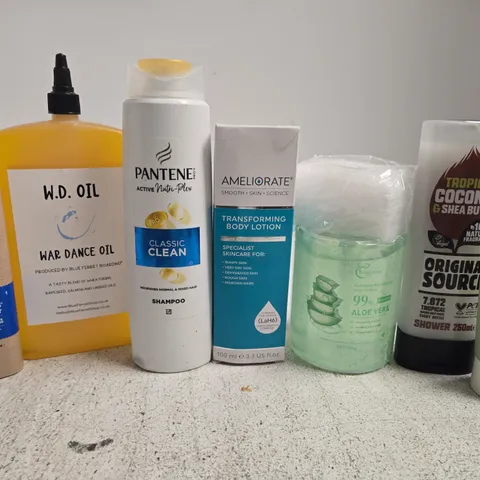 APPROX 12 ASSORTED BEAUTY PRODUCTS TO INCLUDE DR SQUATCH DEODORANT, PANTENE SHAMPOO, AMELIORATE BODY LOTION, ETC