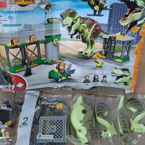 LEGO JURASSIC WORLD T-REX DINO BREAKOUT PARTS