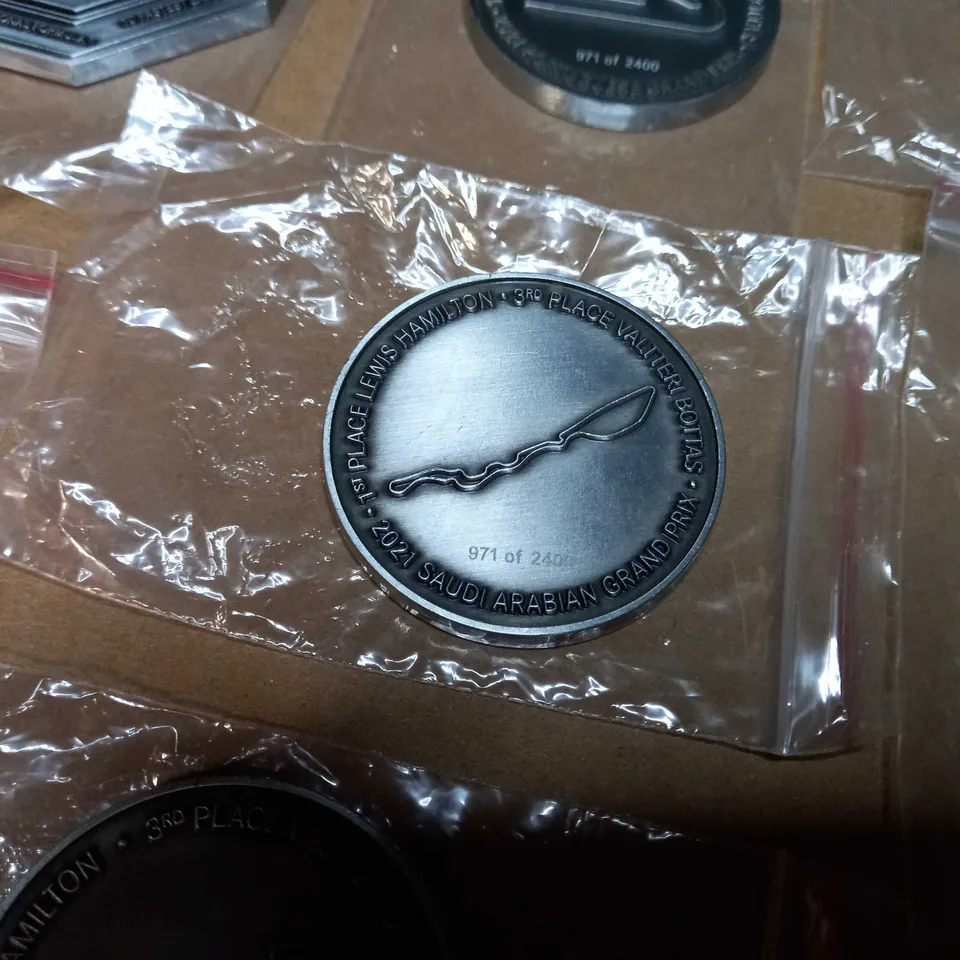 LEWIS HAMILTON WINNERS MEDAL SET
