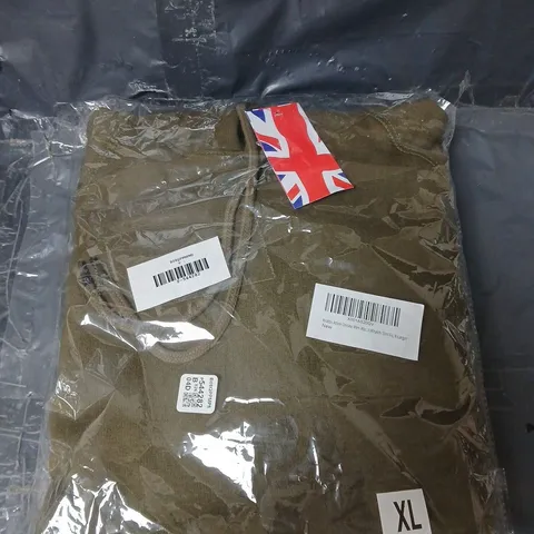 BOX OF APPROXIMATELY 6 HOODED SWEATSHIRTS - GREEN - SIZES MEDIUM AND EXTRAL LARGE