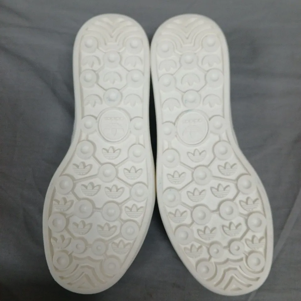 ADIDAS GAZELLE PLATFORM TRAINERS IN BEIGE SUEDE - UK 6