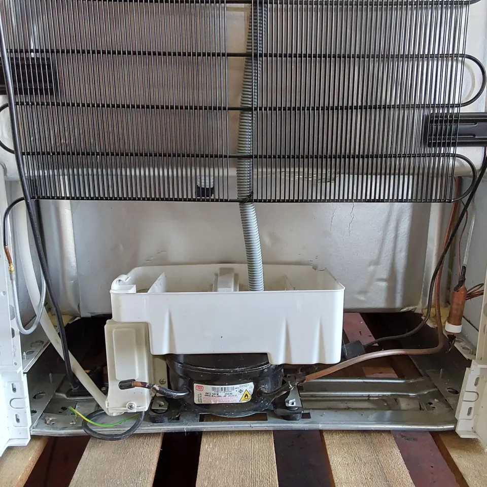SMEG FAB32RCR5UK VINTAGE LOOK FRIDGE FREEZER