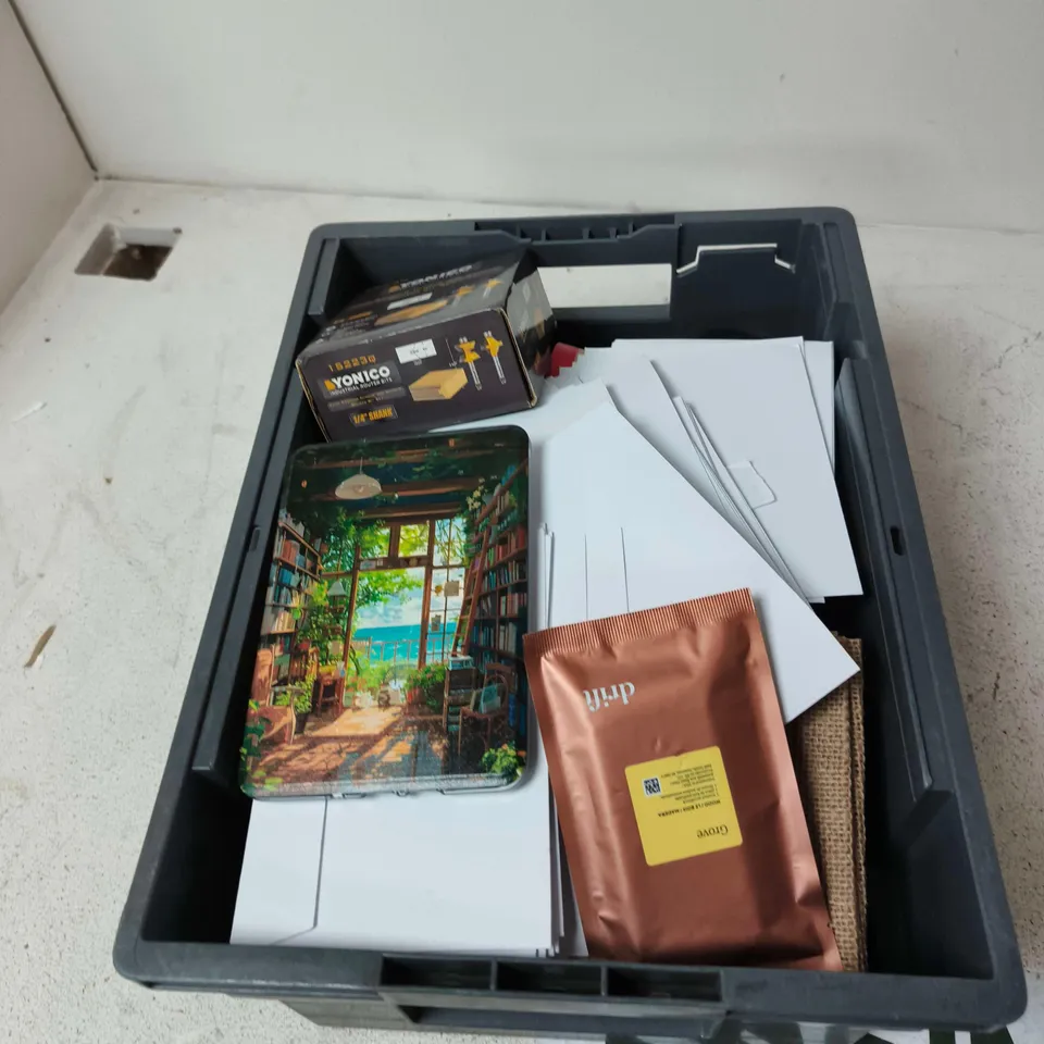 TOTE OF APPROXIMATELY 15 ASSORTED ITEMS TO INCLUDE: ROUGHNECK SQUEEGEE