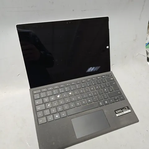 MICROSOFT SURFACE PRO I3