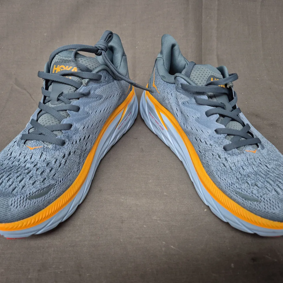 BOXED PAIR OF HOKA SHOES IN BLUE GREY/YELLOW UK SIZE 9