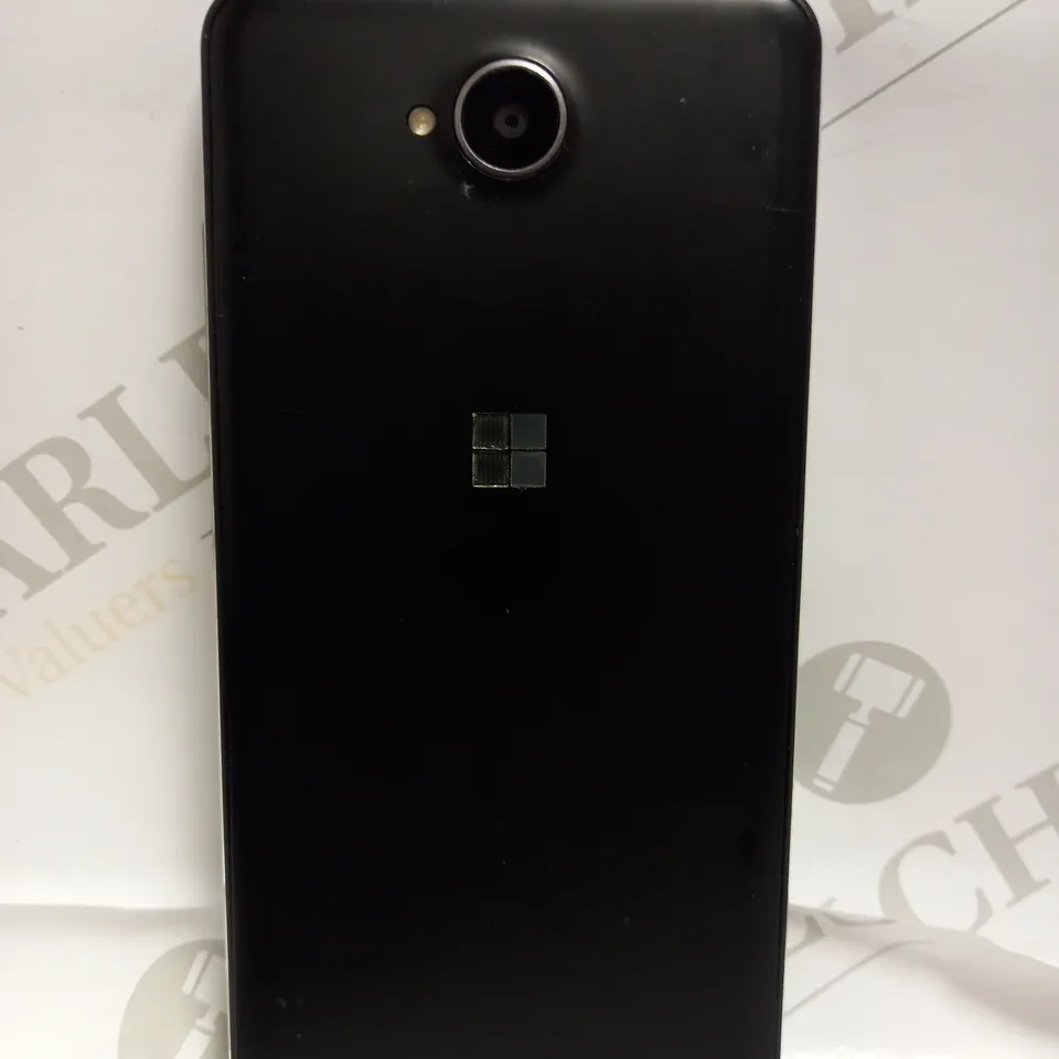 MICROSOFT PHONE MODEL: RM-1152