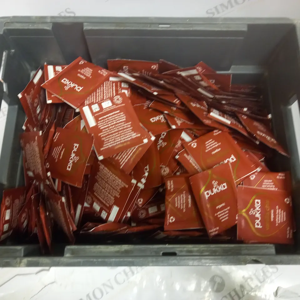 LARGE QUANTITY OF PUKKA VANILLA CHAI ORGANIC TEABAGS 