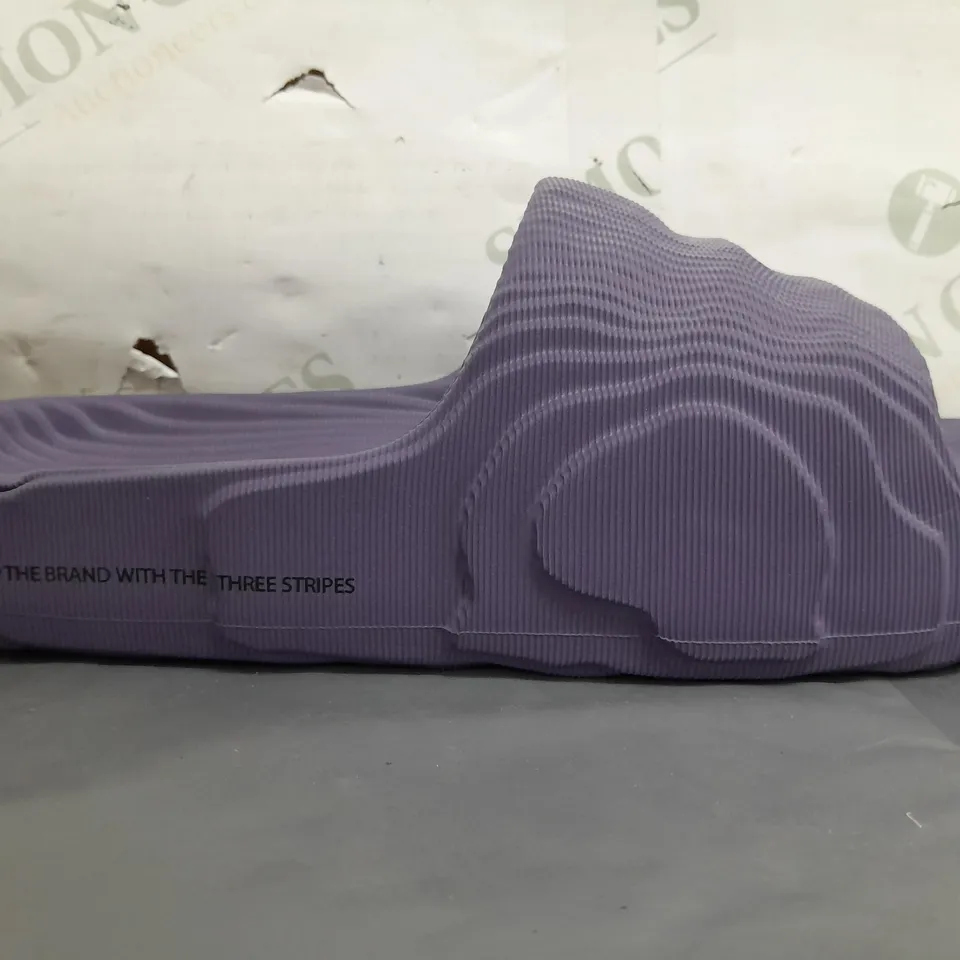 PAIR OF ADIDAS ADILETTE 22 SLIDERS IN PURPLE UK SIZE 9