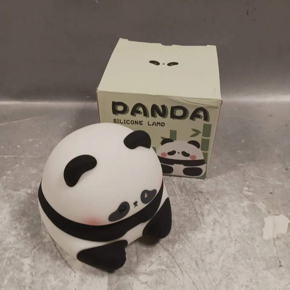 BOXED PANDA SILICONE LAMP 