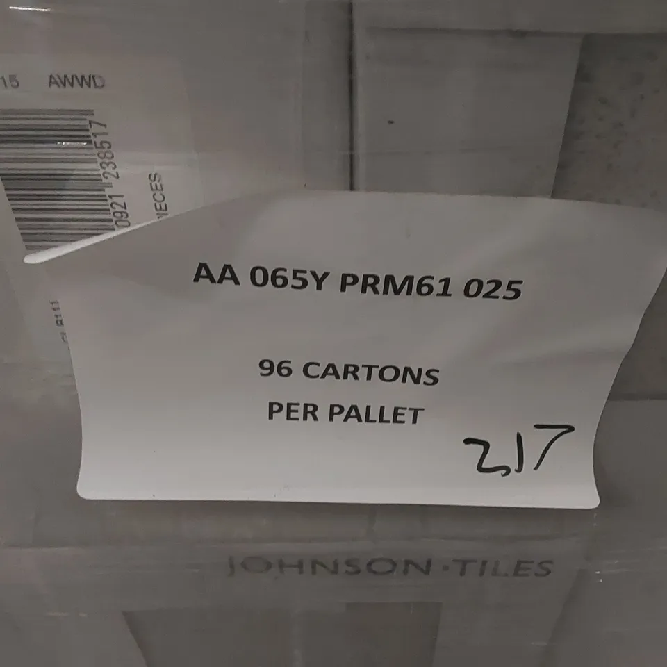 PALLET TO CONTAIN APPROX 96 X CARTONS OF JOHNSON PRISMATICS MICRO RICE/VICTORIANA GREEN GLAZED WALL TILES - 25 TILES PER CARTON // SIZE: 197 X 197 X 6.5mm