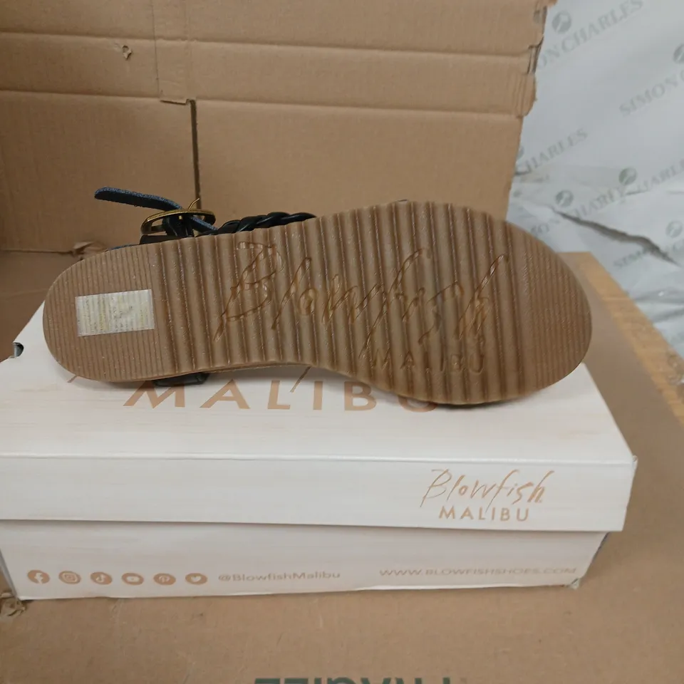 BLOWFISH MALIBU MYLO SANDALS BLACK SIZE 5