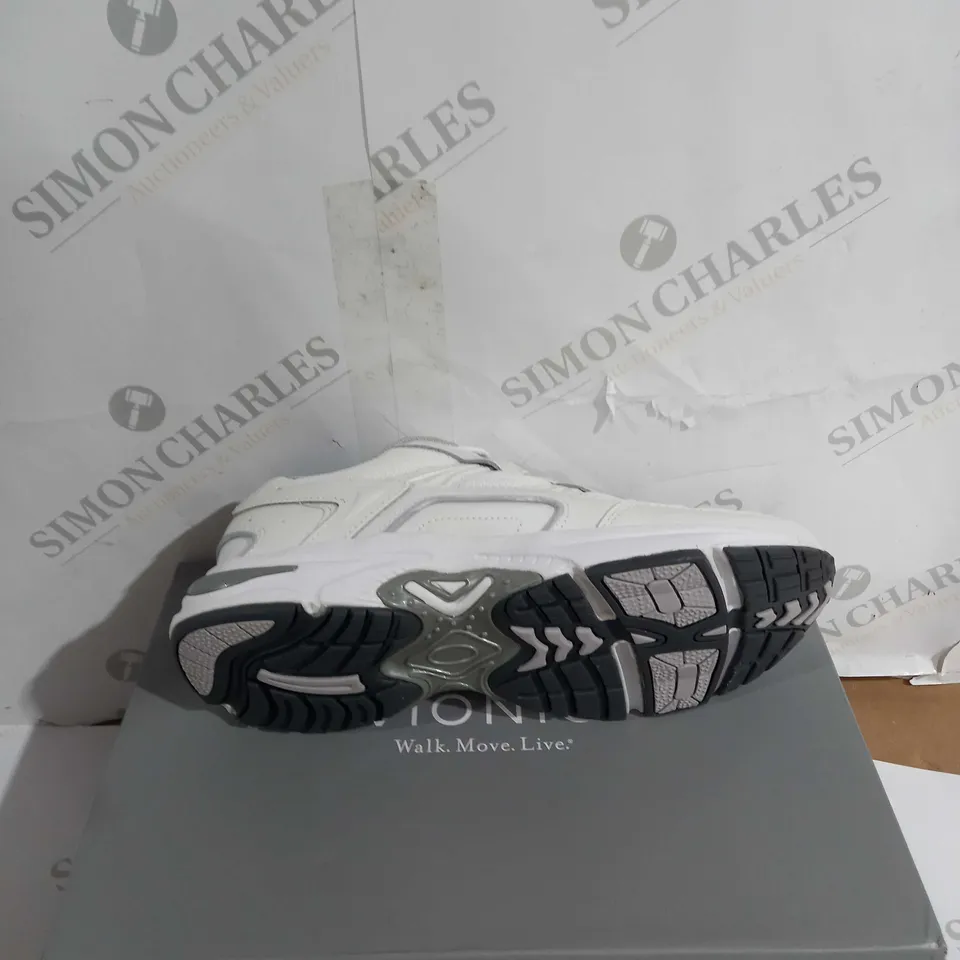BOXED PAIR OF VIONIC WALK WALKER WHITE WHITE UK 6