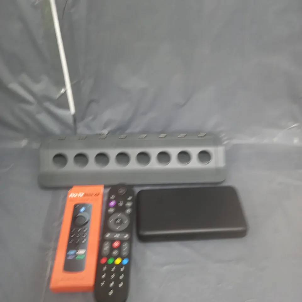 APPROXIMATELY 15 ELECTRICAL ITEMS TO INCLUDE CHARGING DOCK - MINI TV BOX - REMOTE CONTROLS