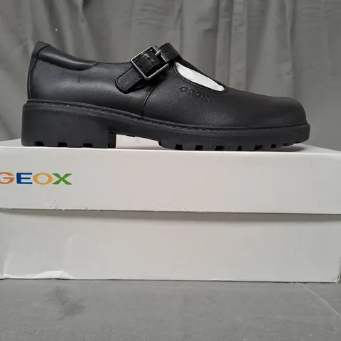 BOXED PAIR OF GEOX SHOES IN BLACK UK SIZE 5